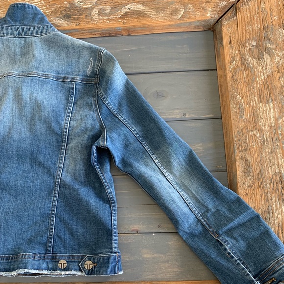 Jean Jacket - Picture 5 of 7